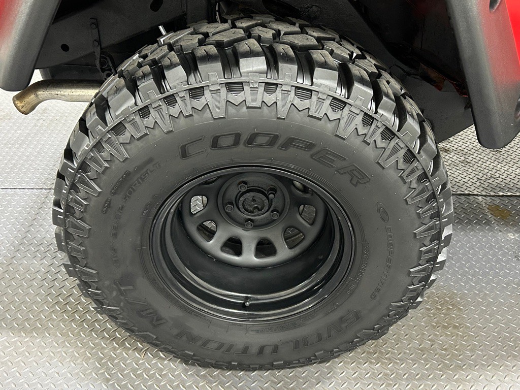 1997 Jeep Wrangler Image 17