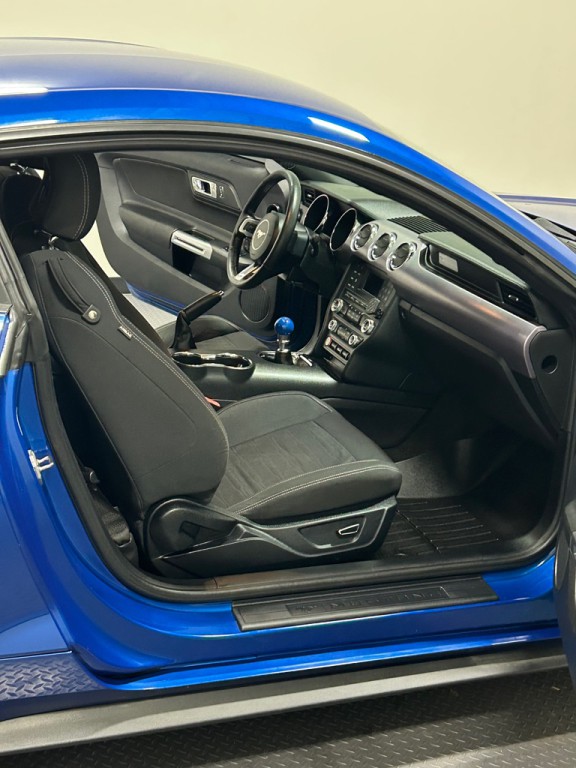 2017 Ford Mustang Image 10