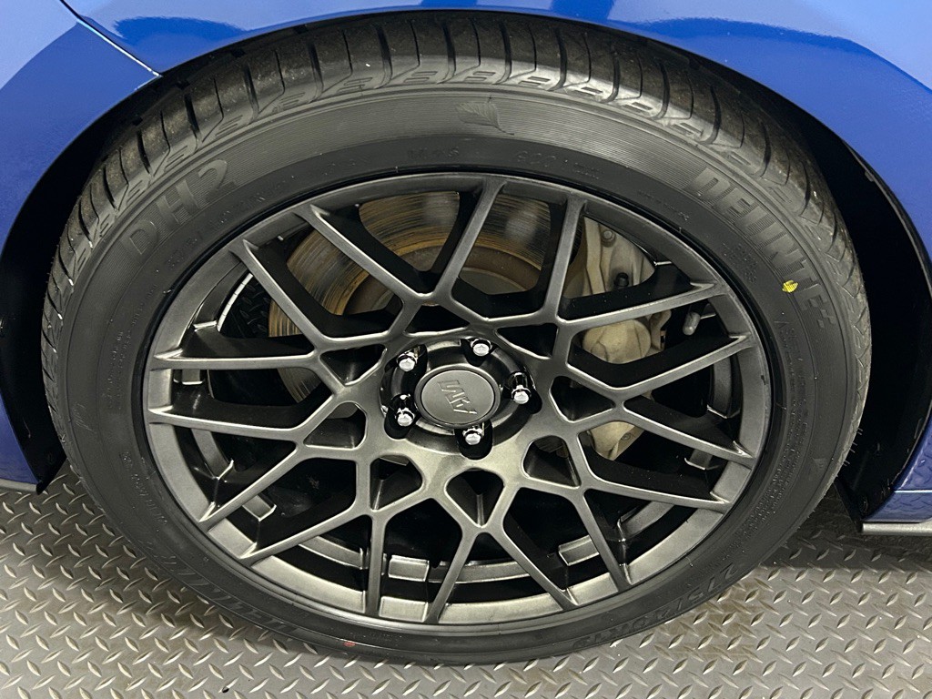 2017 Ford Mustang Image 19