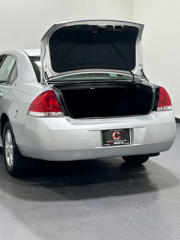 2009 Chevrolet Impala Image 12