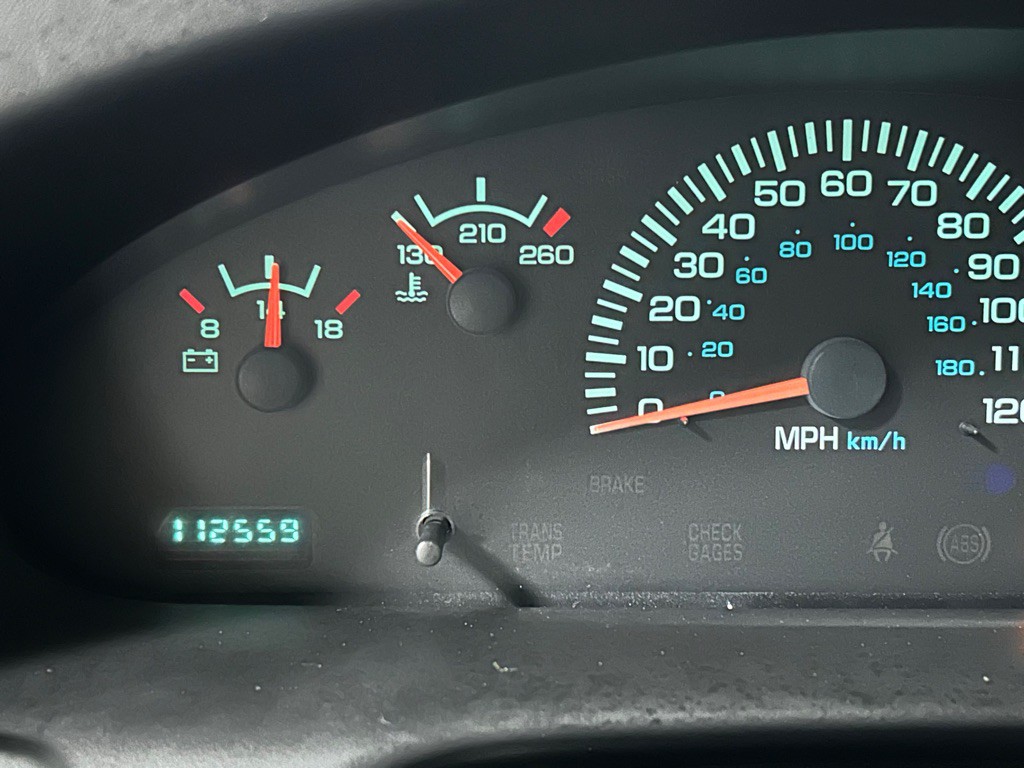 2001 Dodge Ram Van Image 28