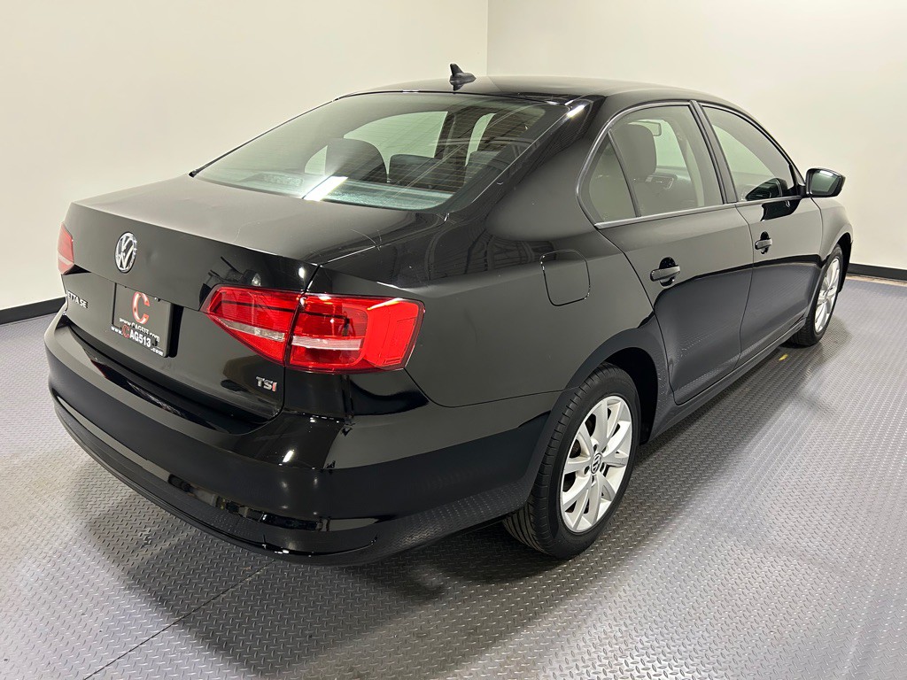 2015 Volkswagen Jetta Image 5