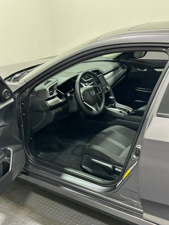 2018 Honda Civic Image 8