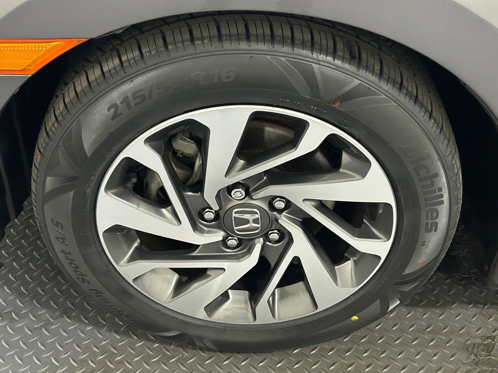 2018 Honda Civic Image 21