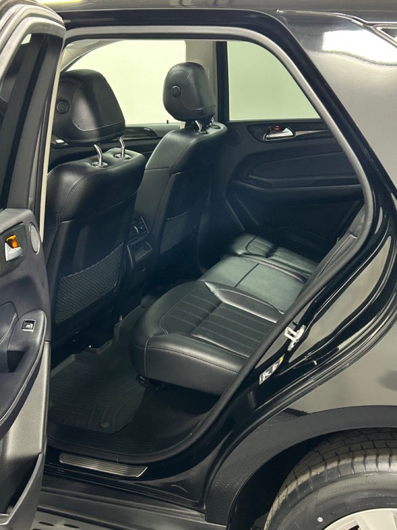 2016 Mercedes-Benz GLE-Class Image 9