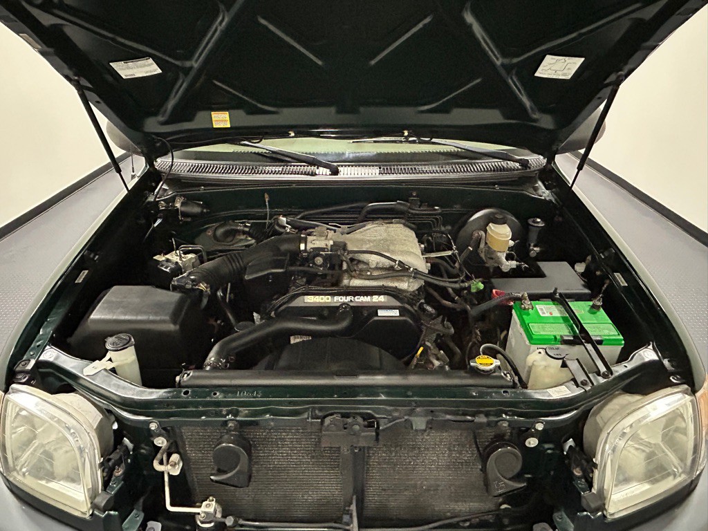 2004 Toyota Tundra Image 15