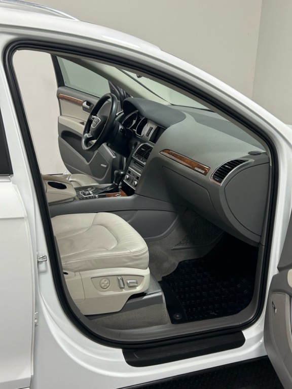 2014 Audi Q7 Image 12