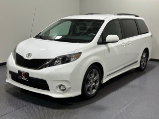 Image for 2012 Toyota Sienna SE ID: 7013511