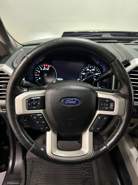 2017 Ford F-350 Image 15