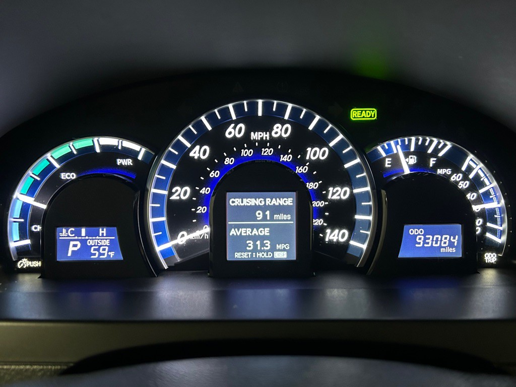 2012 Toyota Camry Image 13