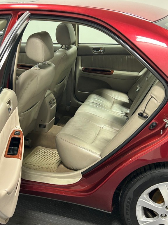 2005 Toyota Camry Image 9