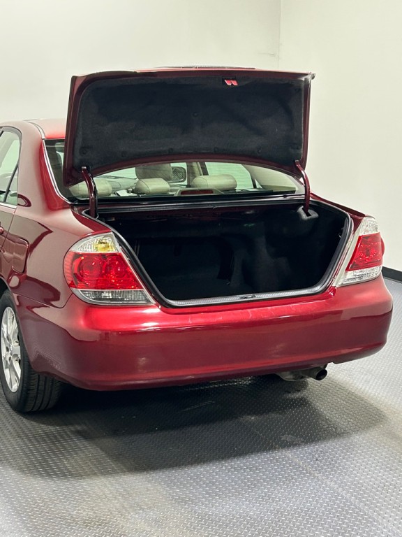 2005 Toyota Camry Image 12