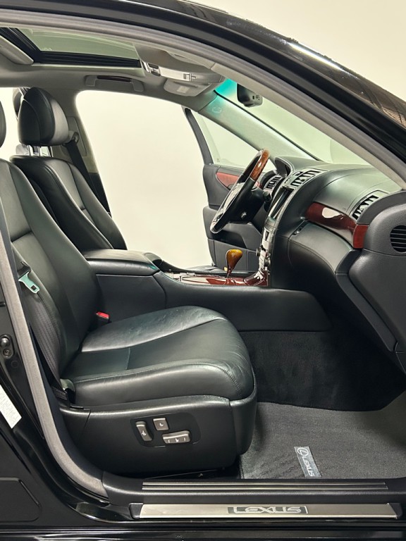 2008 Lexus LS Image 12