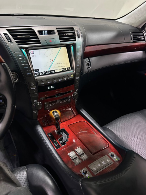 2008 Lexus LS Image 15