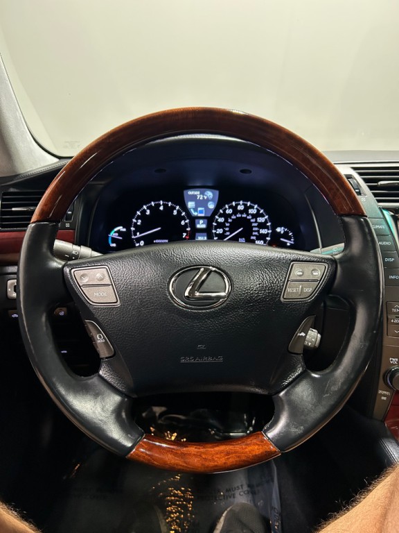 2008 Lexus LS Image 17
