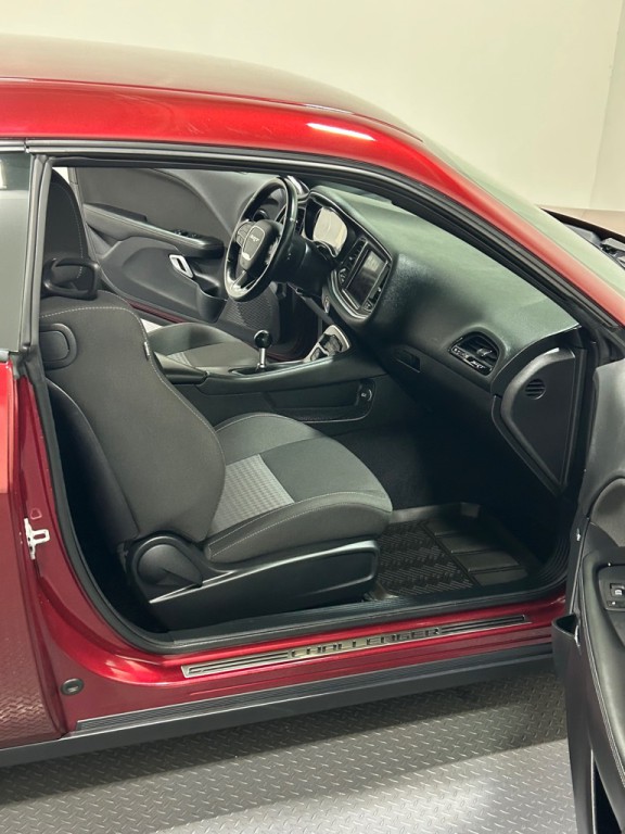 2020 Dodge Challenger Image 9