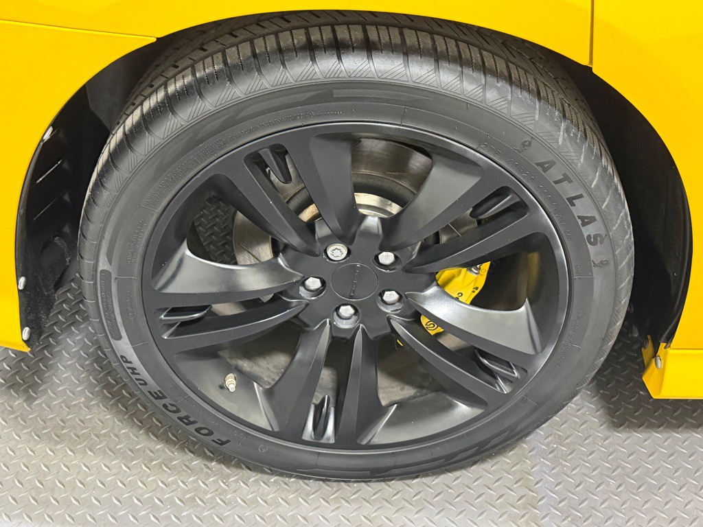 2012 Dodge Charger Image 18