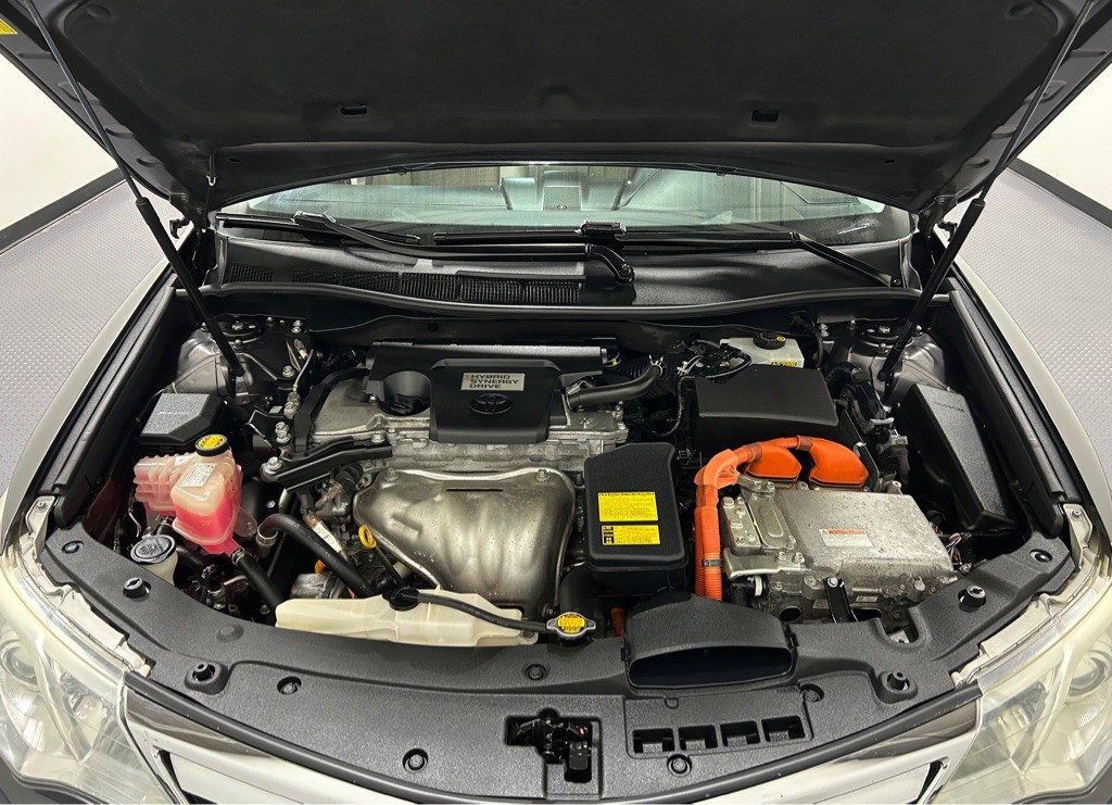 2013 Toyota Camry Image 16