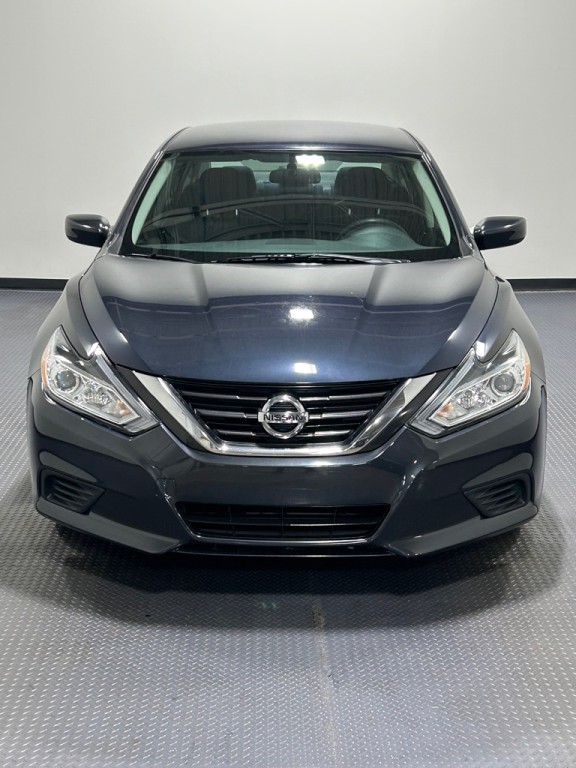 2018 Nissan Altima Image 3