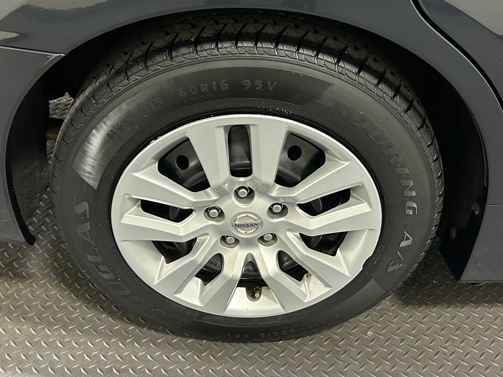 2018 Nissan Altima Image 18