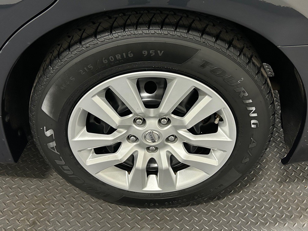 2018 Nissan Altima Image 19