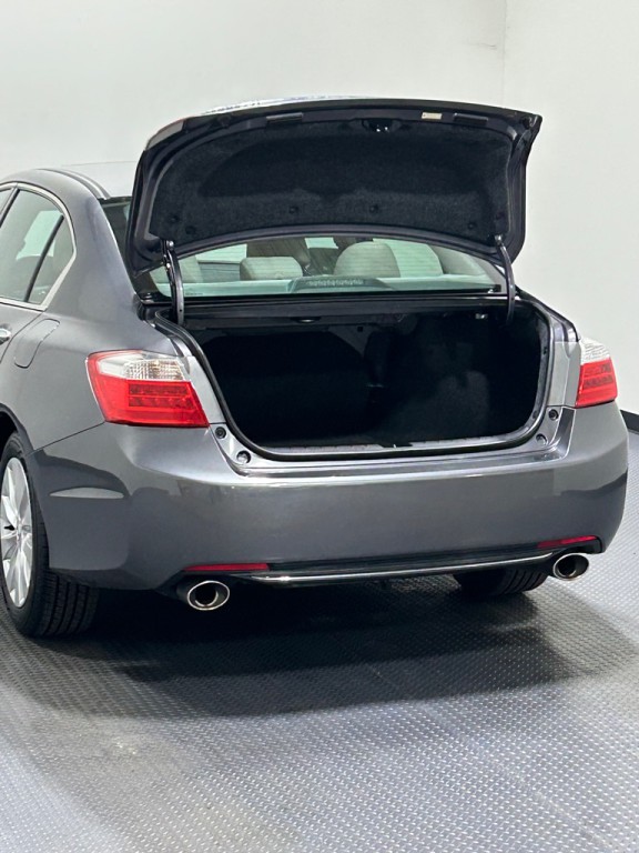 2013 Honda Accord Image 12