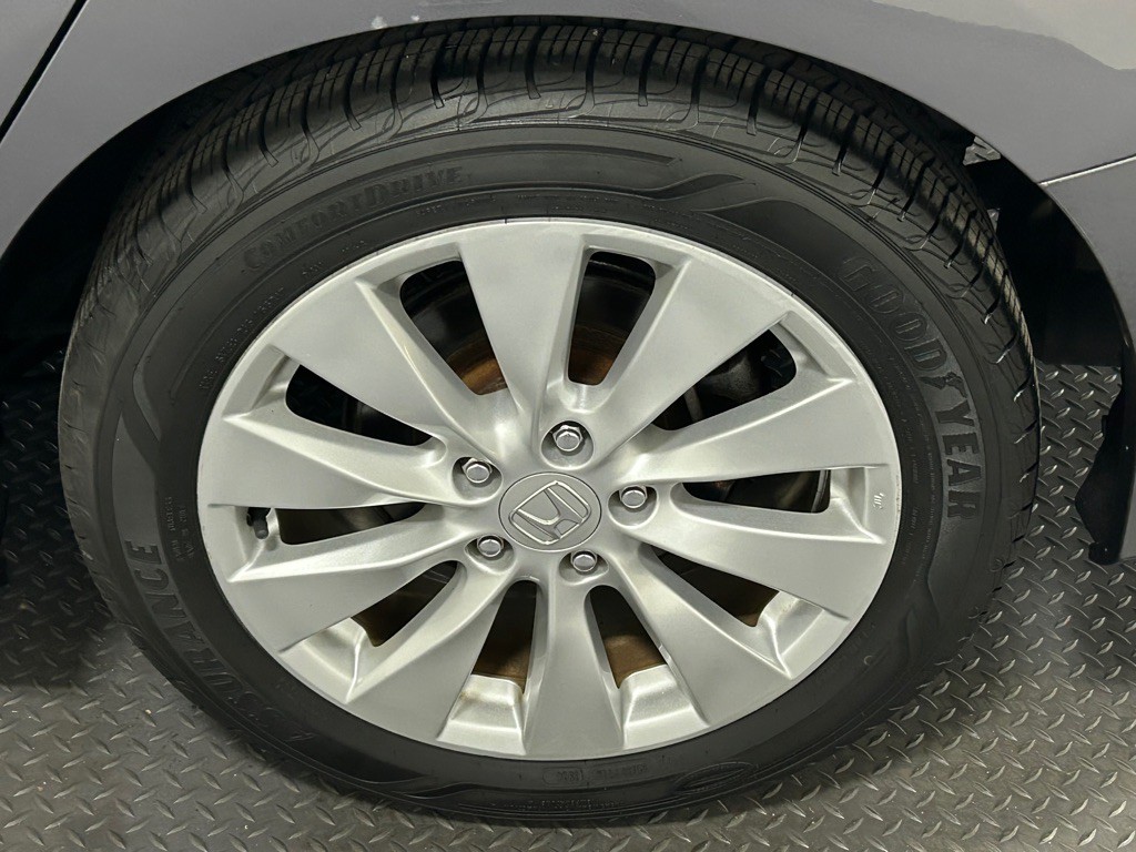 2013 Honda Accord Image 19