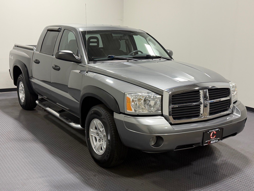 2006 Dodge Dakota Image 4