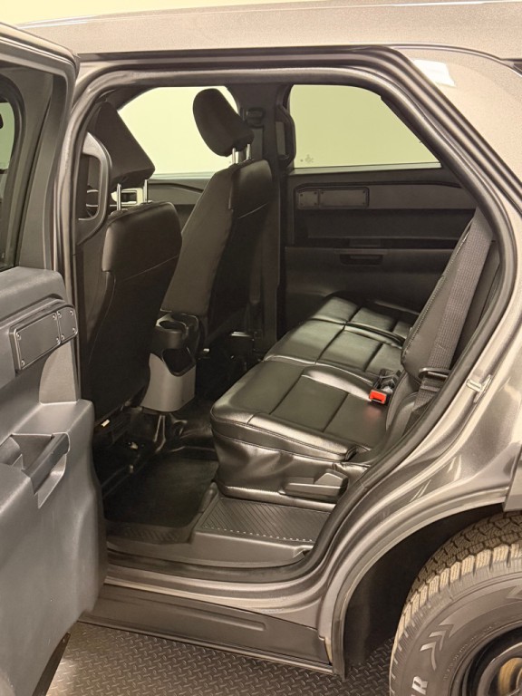 2022 Ford Explorer Image 9