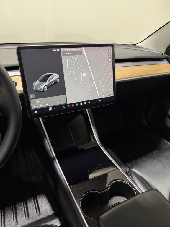 2019 Tesla Model 3 Image 13