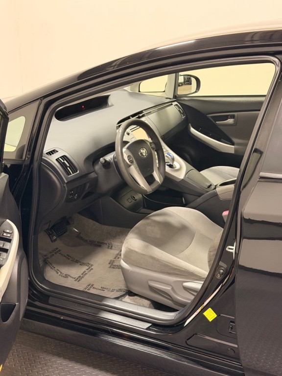 2012 Toyota Prius Image 8