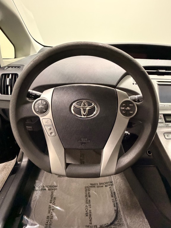 2012 Toyota Prius Image 15