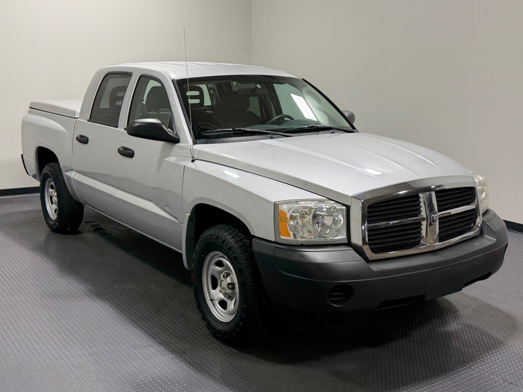 2006 Dodge Dakota Image 4