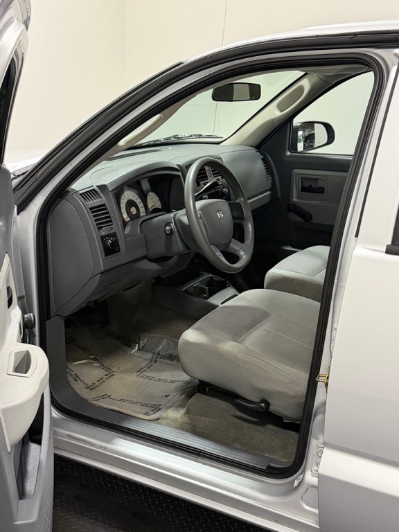 2006 Dodge Dakota Image 8