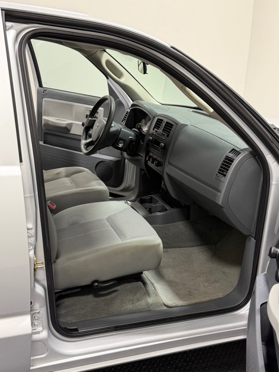 2006 Dodge Dakota Image 11