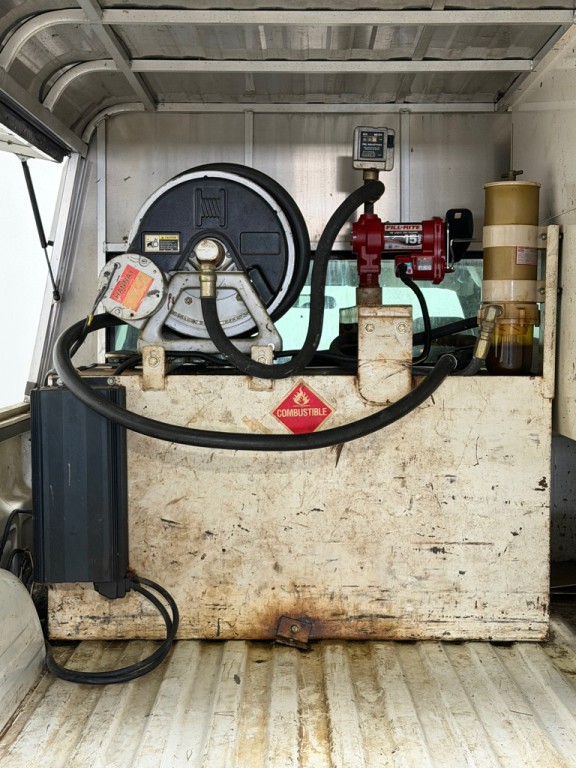 2004 Chevrolet Silverado 1500 Image 13