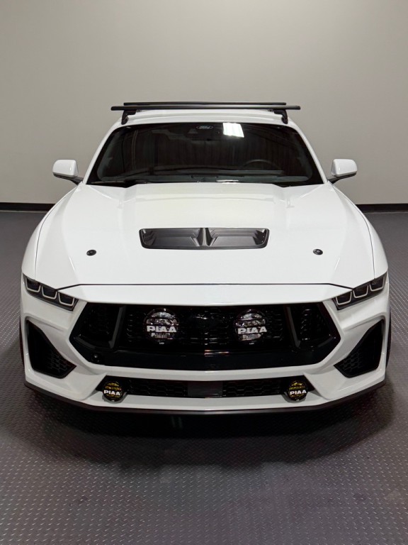 2024 Ford Mustang Image 3