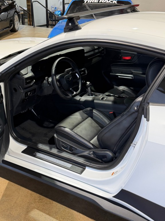 2024 Ford Mustang Image 17