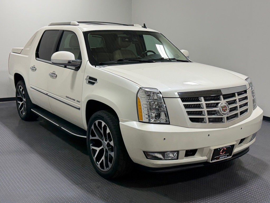 2013 Cadillac Escalade Image 4
