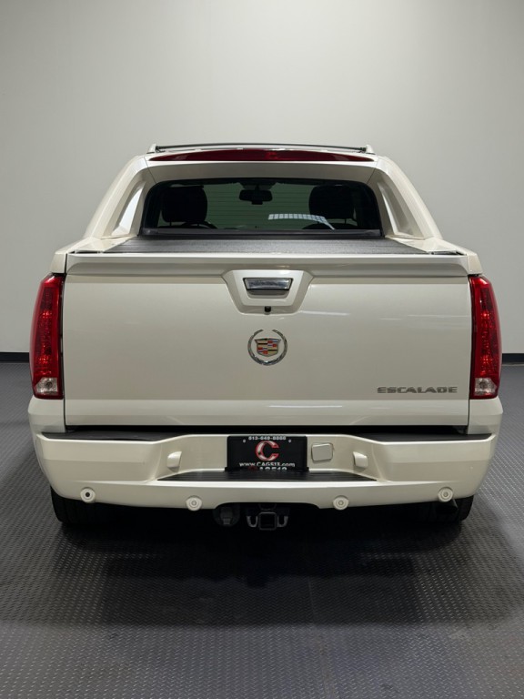 2013 Cadillac Escalade Image 6