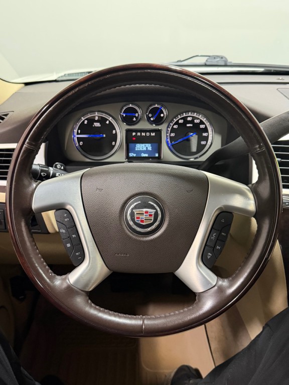 2013 Cadillac Escalade Image 15