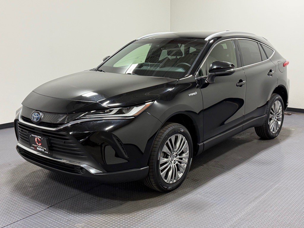 2021 Toyota Venza Image 1