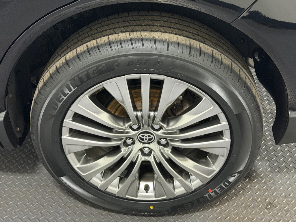 2021 Toyota Venza Image 19