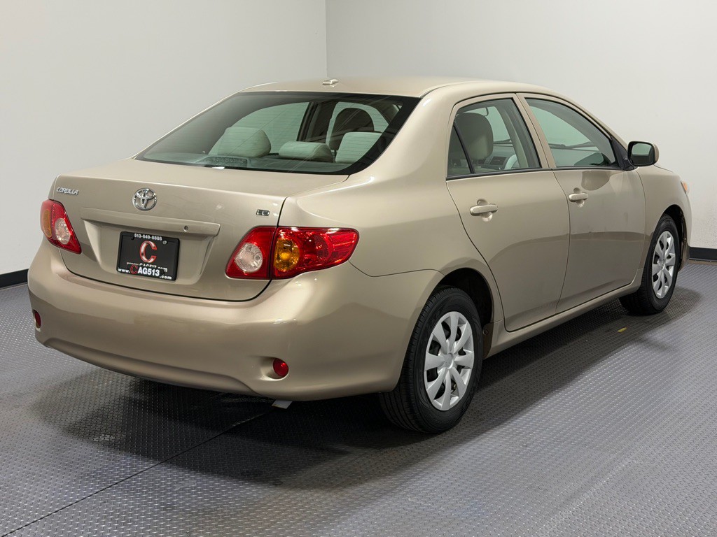 2010 Toyota Corolla Image 5