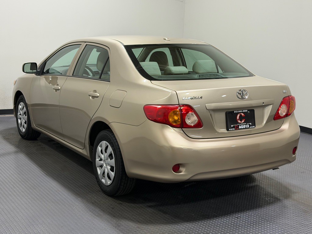2010 Toyota Corolla Image 7