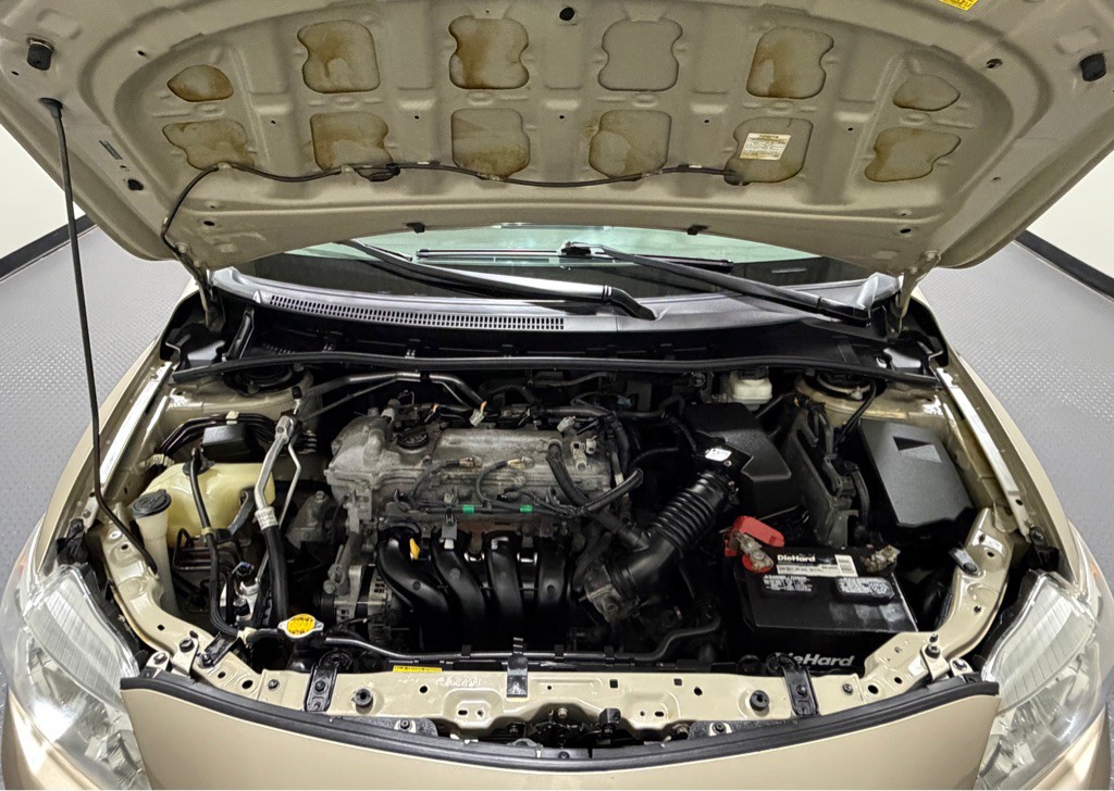 2010 Toyota Corolla Image 16