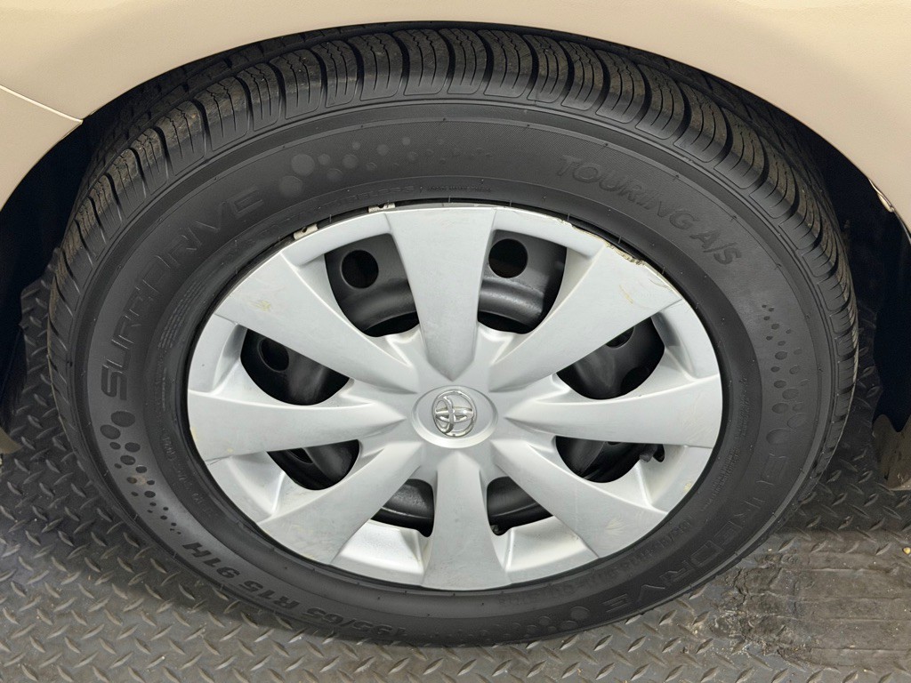 2010 Toyota Corolla Image 20