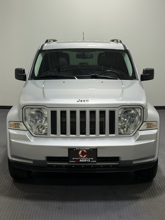 2012 Jeep Liberty Image 3