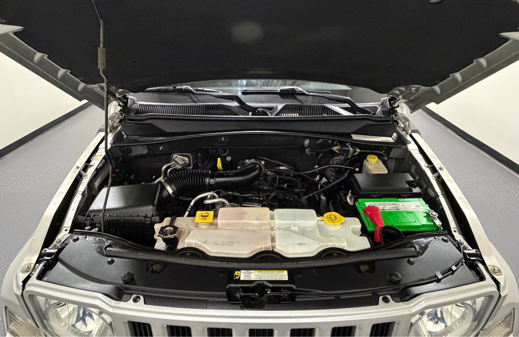 2012 Jeep Liberty Image 17