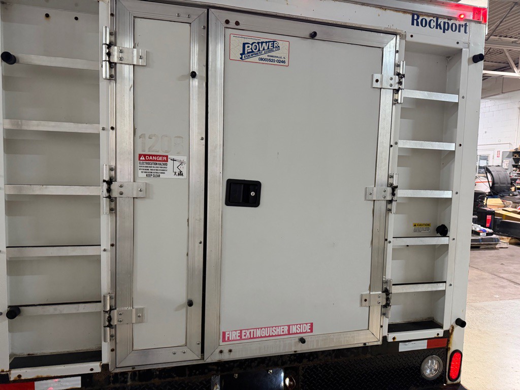 2016 Ford Econoline Image 3